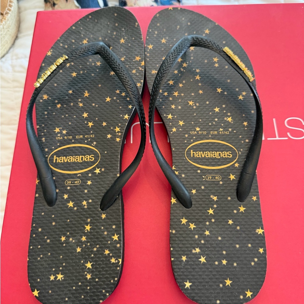 Havaianas Black and Gold Starry Flip Flops
